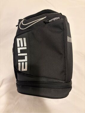 Nike Elite Black lunchbox